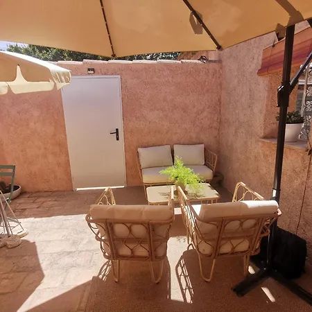 Le Patio De Maria