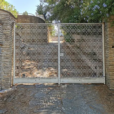 Le Patio De Maria * لا سين سور مير